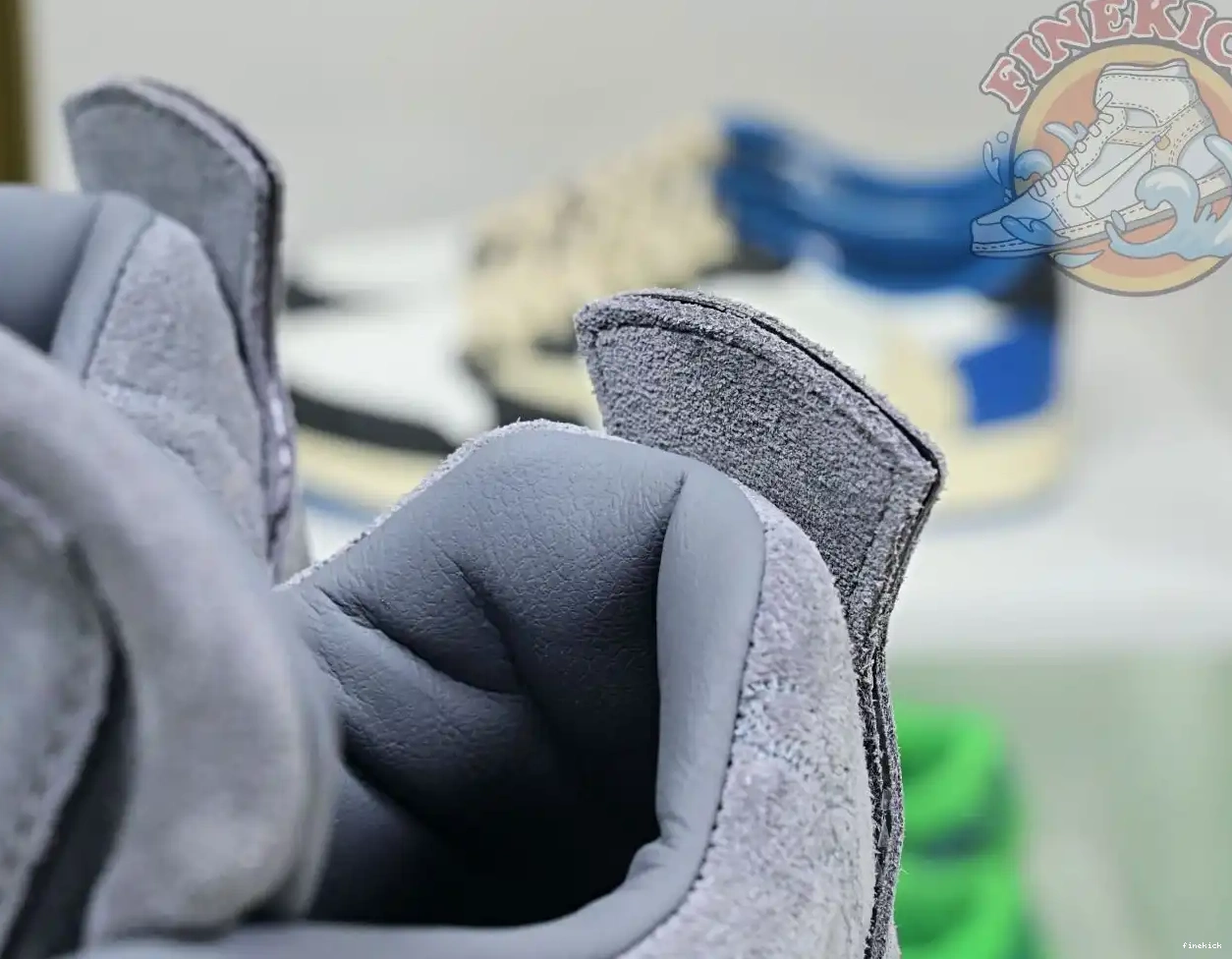 kaws Air 4 retro Jordan Jordan 0520